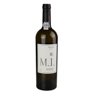 Maria Izabel Mi White